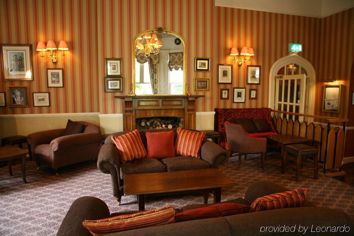 Coulsdon Manor Hotel And Golf Club Кройдон Экстерьер фото